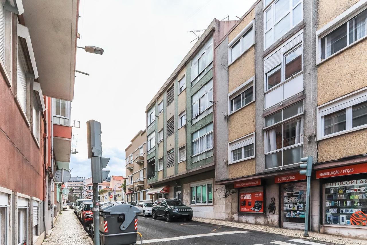Vita Portucale ! Moscavide Family Apartment Lisbon Exterior photo